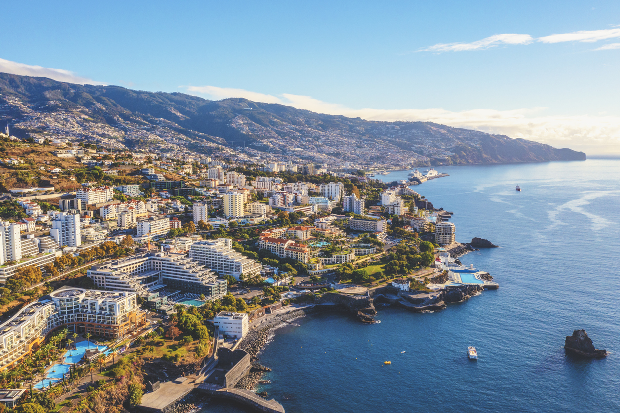 Vista aérea de Funchal, Madeira (Portugal)
